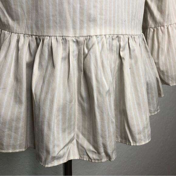 Tyler Boe tan and white striped ruffle pleated hem sleeve top size Medium - Picture 12 of 15